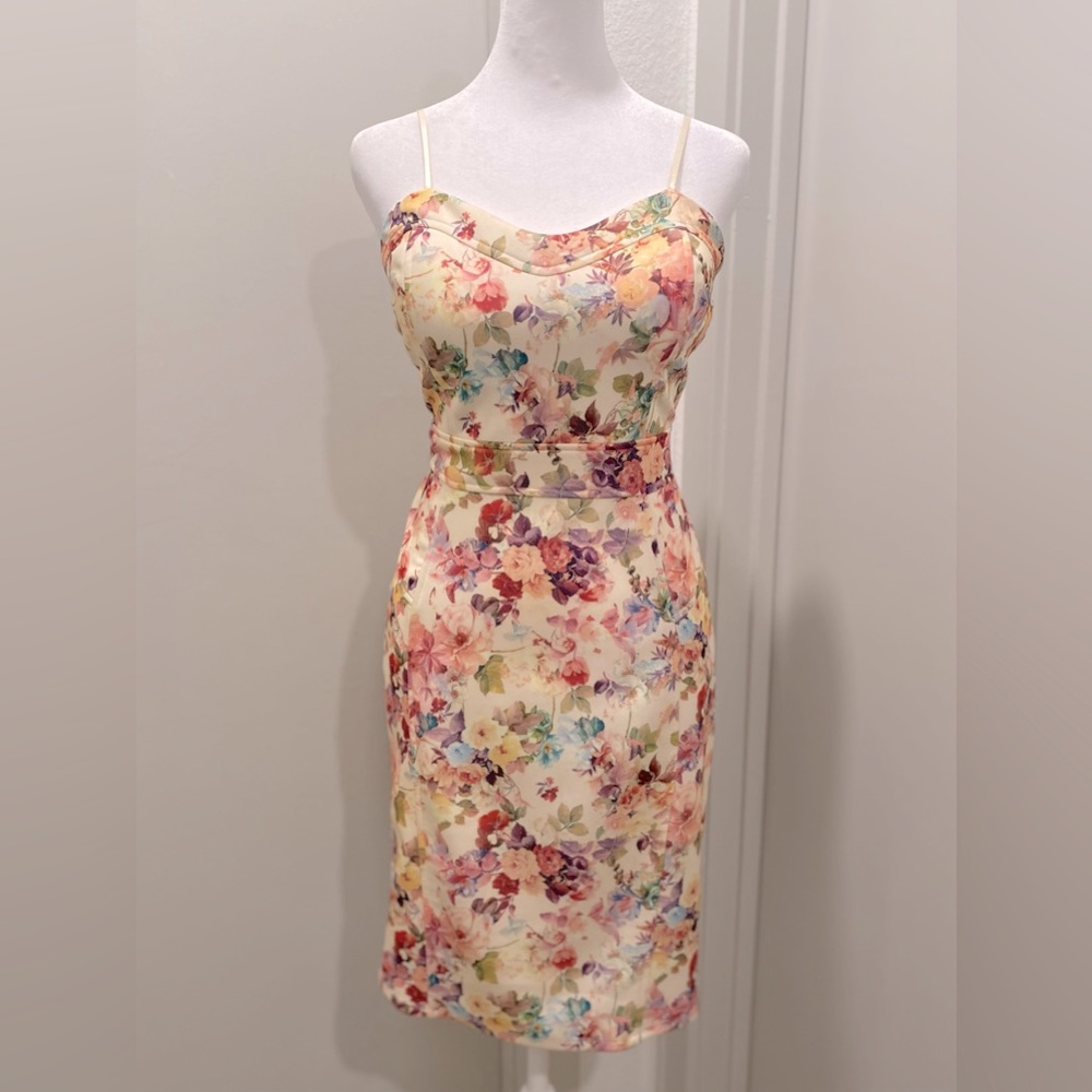 Emerald Sundae Cream Floral Fitted Midi Dress - Size 9